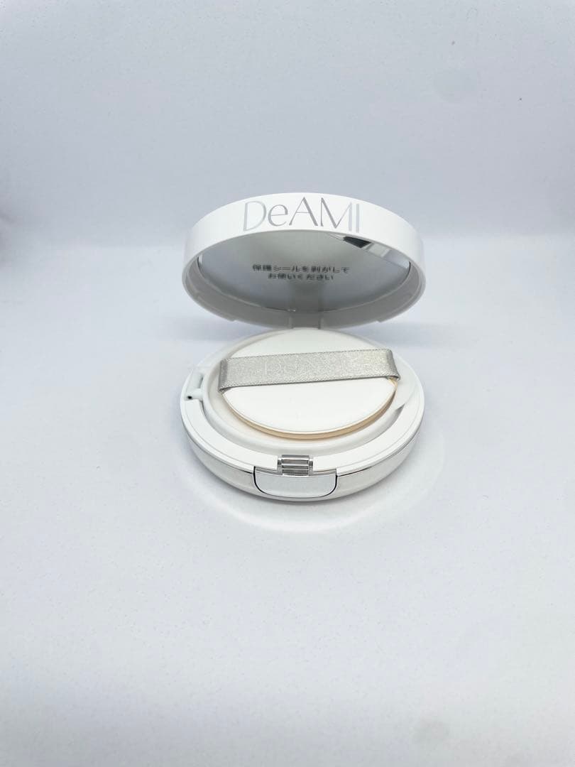 DeAMI ファンデーション 本体のみ DeAMi クッションファンデーション 本体のみ 新品未使用DeAMI