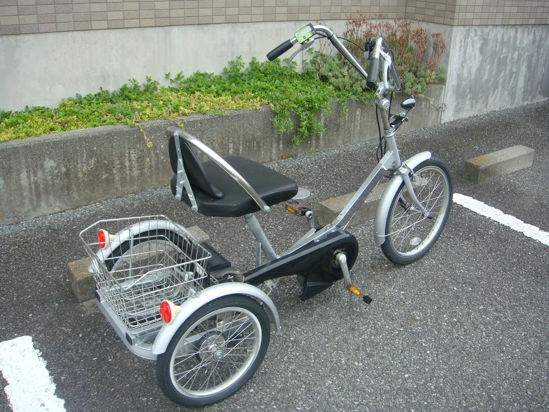 HOTTA　＊ 電動アシスト三輪自転車　キャリエ ＊【取りに来れる方限定】