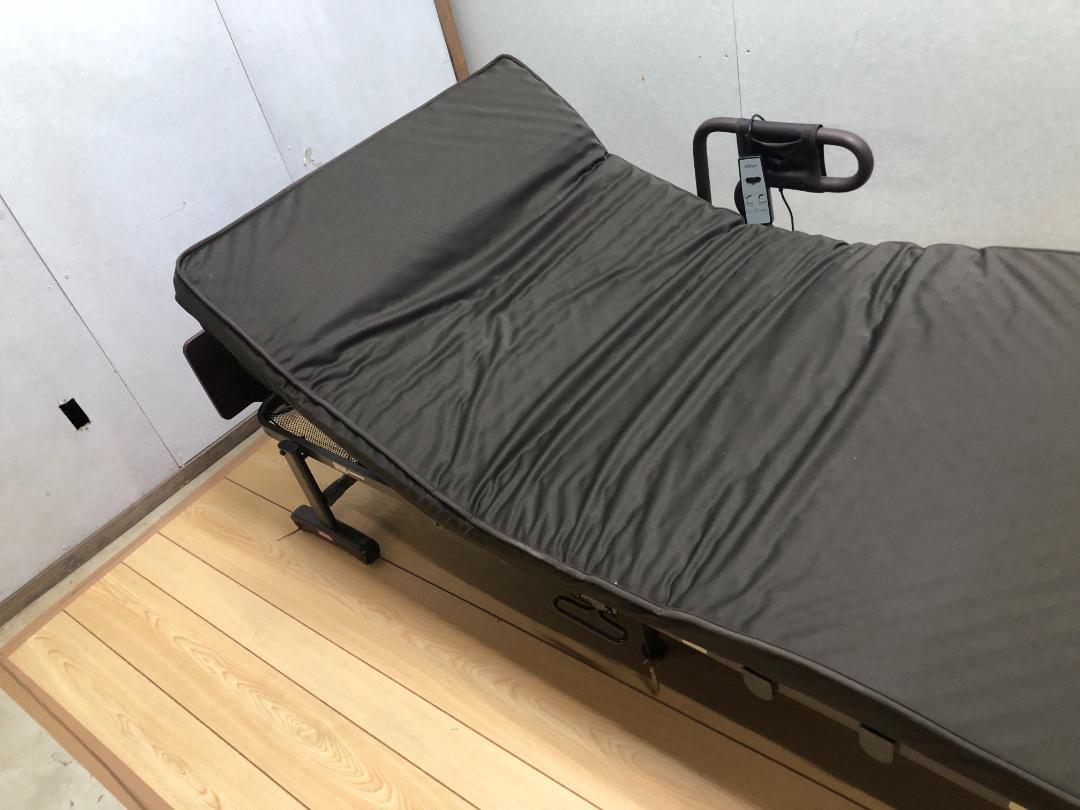 アテックス 収納式電動リクライニングベッド AX-BE634N　250403-3