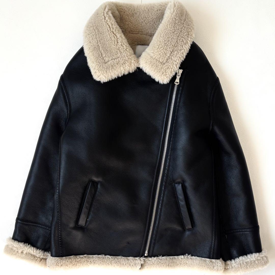 極美品▼MNG //Ｌ相当　フェイクムートン 裏地ボア　ライダースジャケット 黒