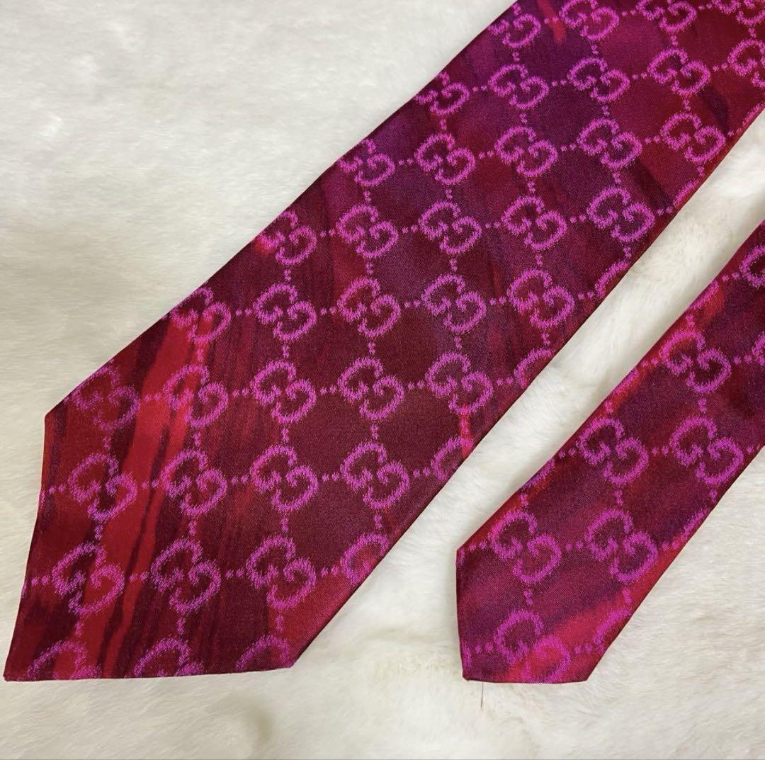 GUCCI 赤 GGパターン ネクタイ