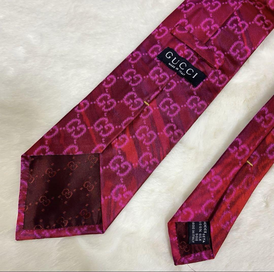 GUCCI 赤 GGパターン ネクタイ