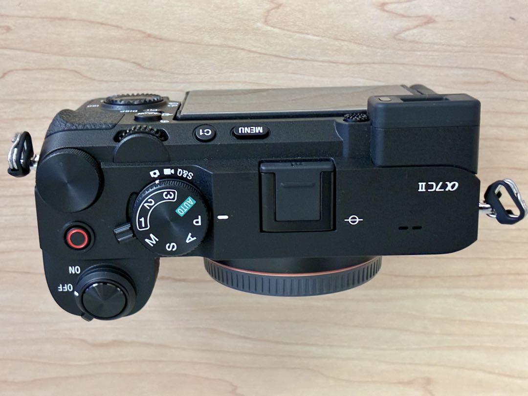 新品同様　α7C II ILCE-7CM2L ズームレンズキット [ブラック]