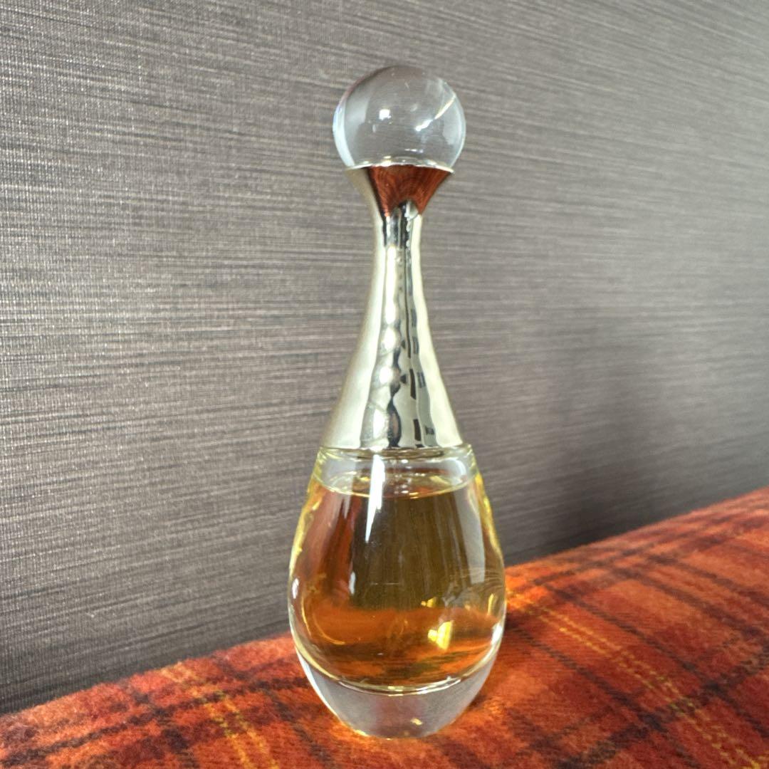 美品⭐︎新品Dior J'adore L'Or エッセンス・デ・パルファン Amazon.com : Dior J'adore L'or Essence De Parfum Spray for