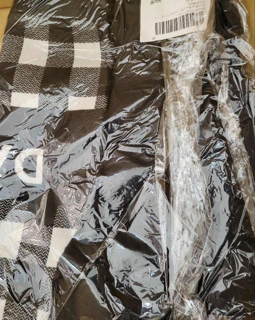 【新品未開封品】ギンガムチェックニットミニワンピース　BLK