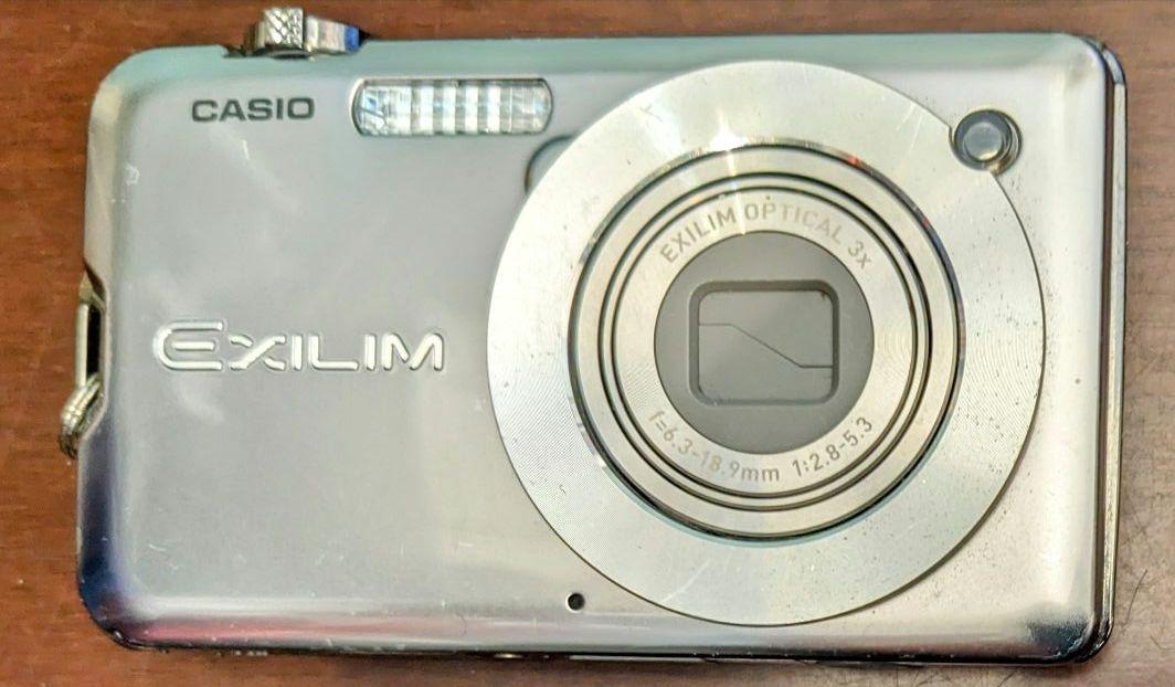 値下げ【中古】CASIO EXILIM EX-S10コンパクトデジタルカメラ