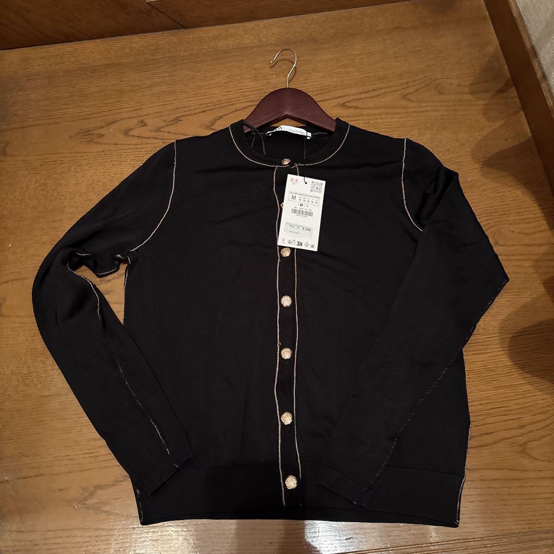 ね！様専用です。ZARA..黒い長袖トップス Mサイズ ボタン付き