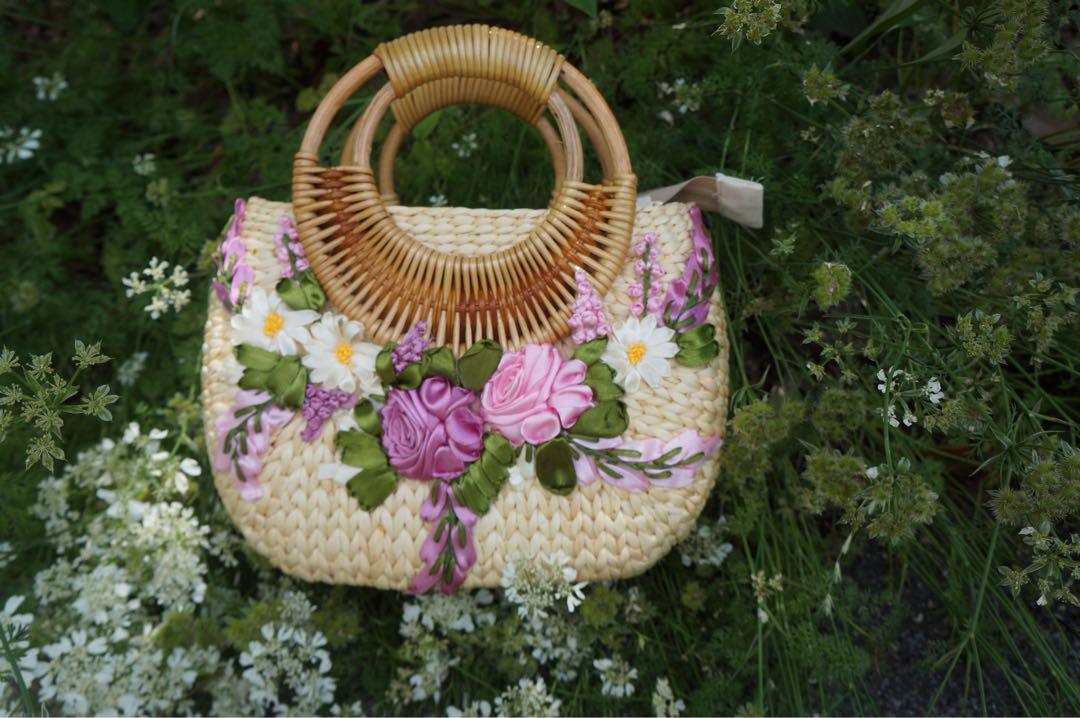 【一点物】手刺繍×天然素材ファスナー付きナチュラルかごバッグ