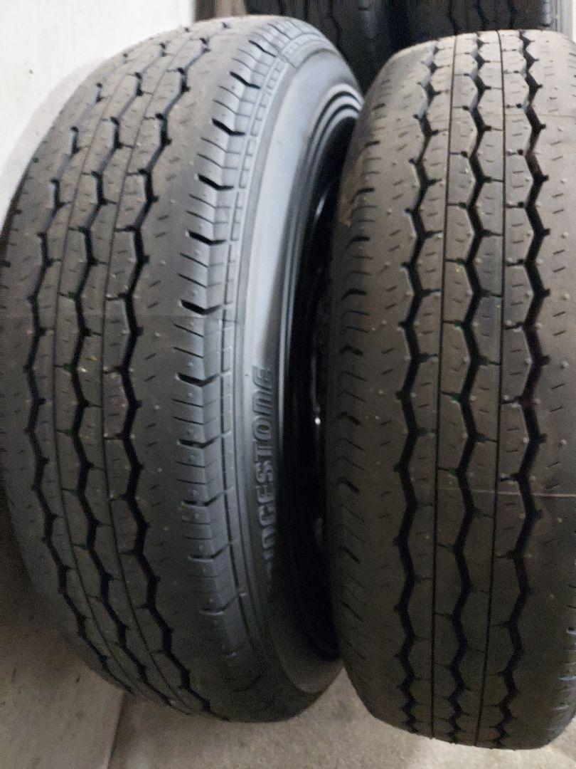 【お引き取り限定】ハイエース 純正 新車外し エコピア 195/80R15