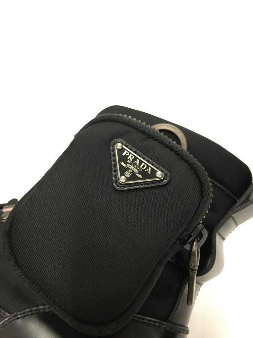 新品 PRADA プラダ モノリス ブラッシュドレザーナイロン ロゴ ブーツ 新品 PRADA プラダ モノリス ブラッシュドレザーナイロン ロゴ ブーツ