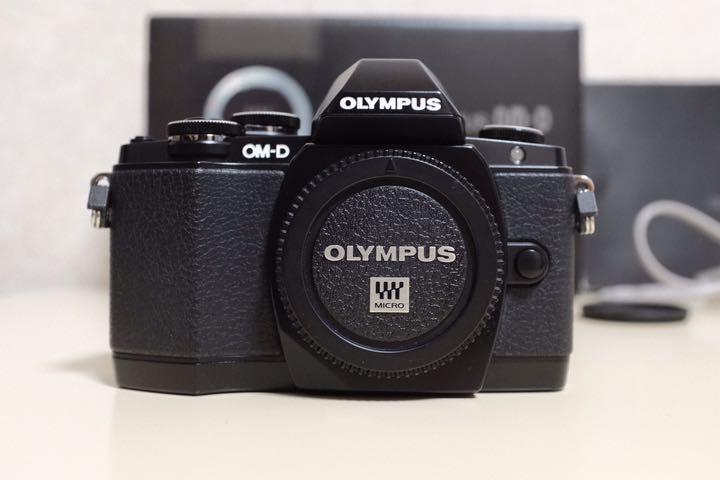 OLYMPUS OM−D E−M10 単焦点レンズセット