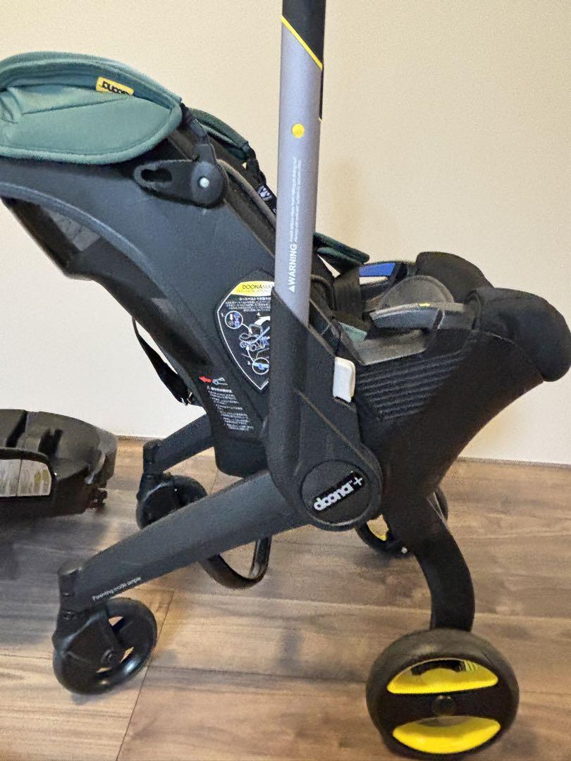 doona. ベビーカー　ISOFIX