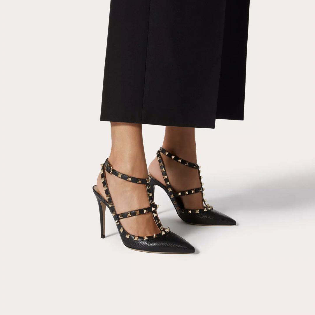 【VALENTINO】アンクルストラップヒール 85mm VALENTINO ロックスタッズ アンクルストラップパンプス