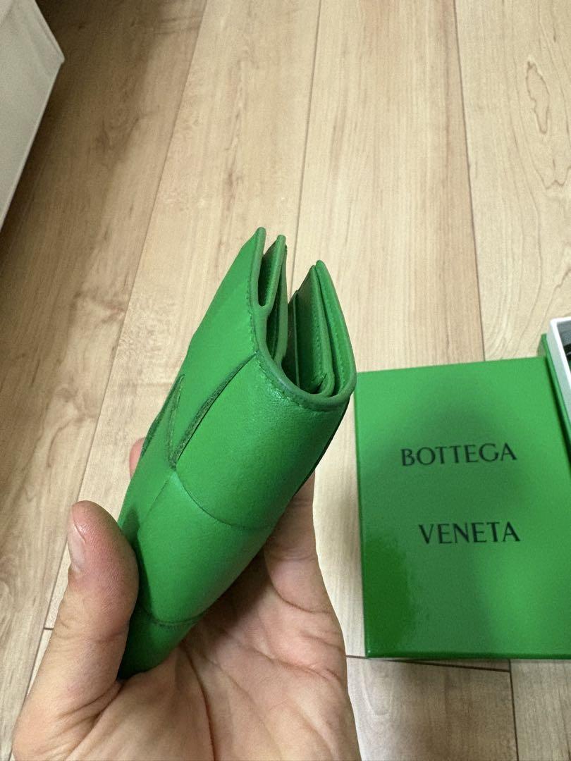 **BOTTEGA VENETA**カセット スモール 二つ折りウォレット スモール カセット 二つ折りファスナーウォレット | 商品詳細