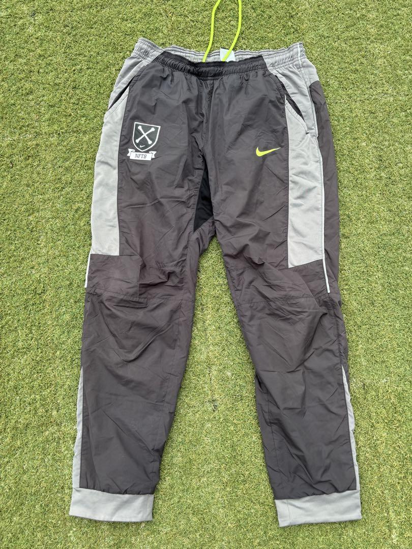 Nike NFTB トレーニングウェア Lサイズ　上下セット