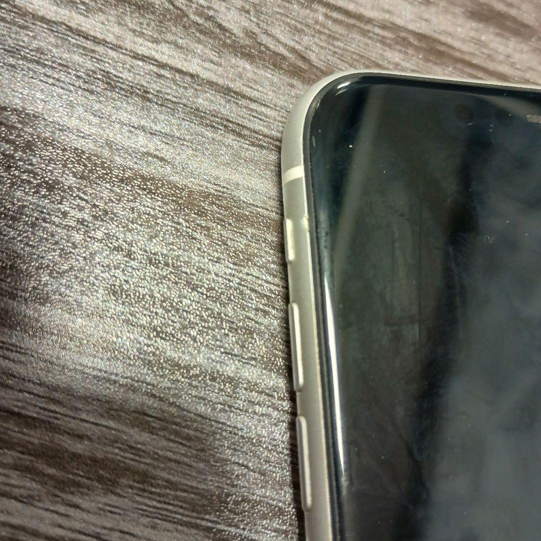 Apple iPhone XR 64GB ホワイト Amazon.com: Apple iPhone XR, US Version, 64GB, White