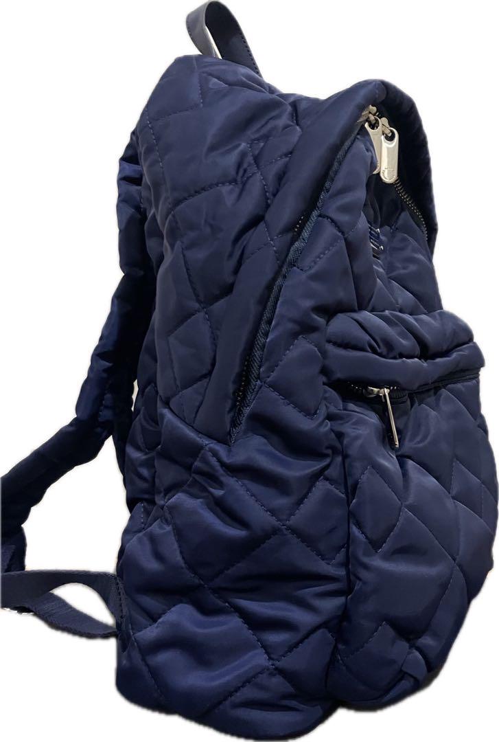 MARC BY MARC JACOBS キルティングリュックネイビー