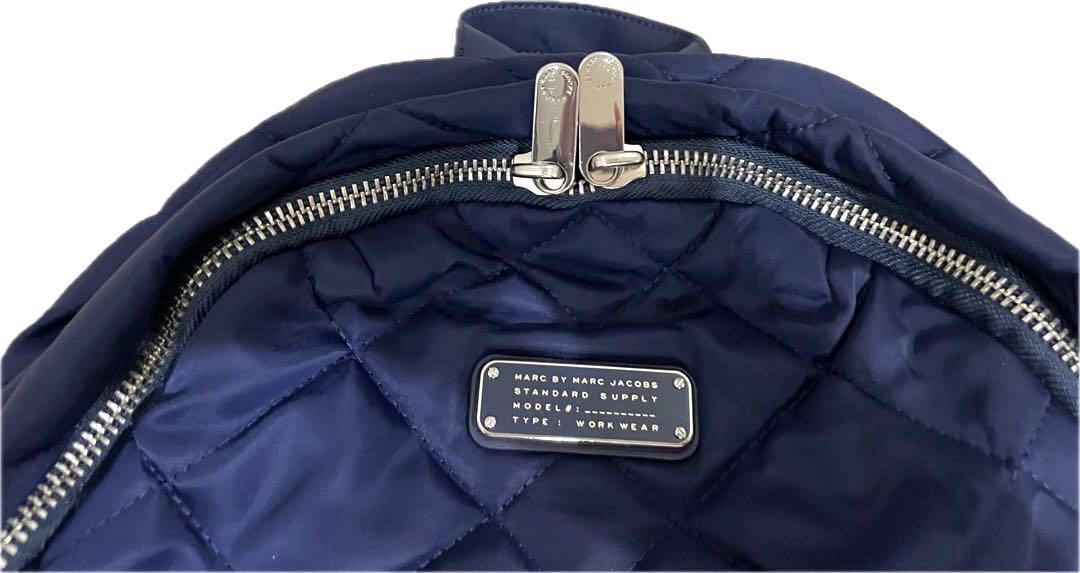 MARC BY MARC JACOBS キルティングリュックネイビー