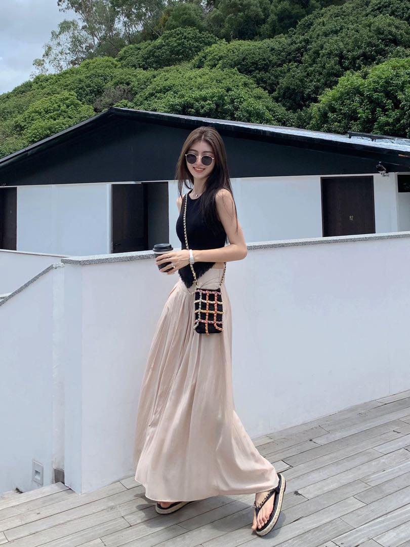 熱販売 肩リボンが可愛い❤️タイトトップス 春夏のお出かけコーデに トップス