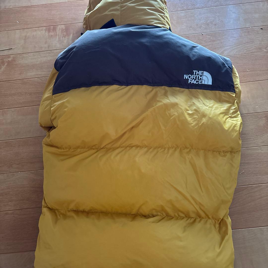 THE NORTH FACE フード付きダウンジャケット メンズ S 穴あり THE NORTH FACE フード付きダウンジャケット メンズ S 穴あり