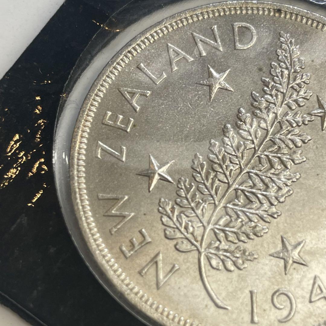 外国銭】 ニュージーランド 1クラウン銀貨 1949年 （極美品