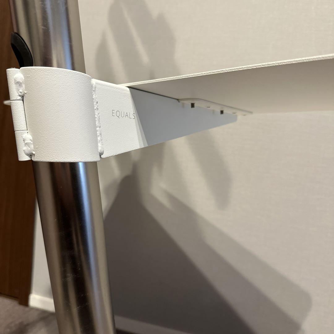 EQUALS WALL テレビスタンド　シルバー 棚板付き