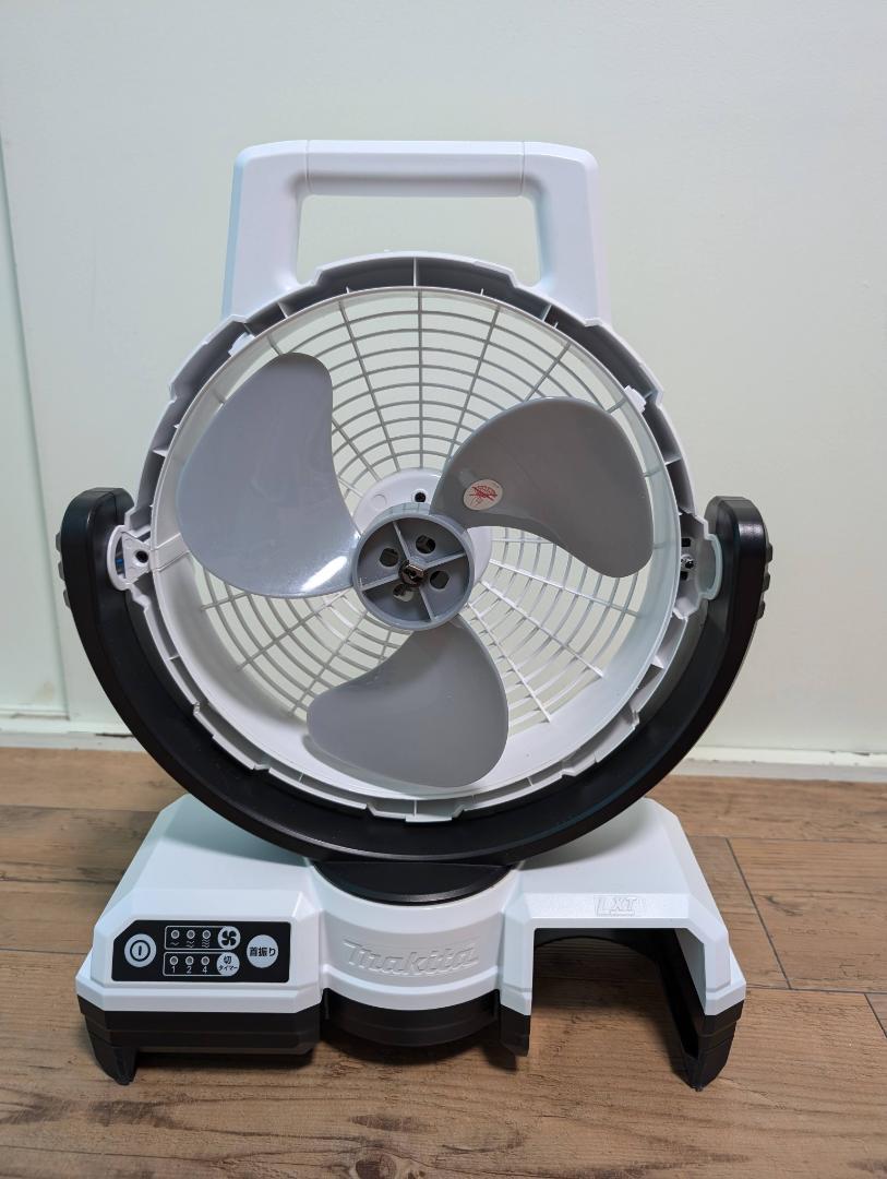 マキタ　充電式ファン 扇風機　CF203D　電池無し　ACアダプタ有り