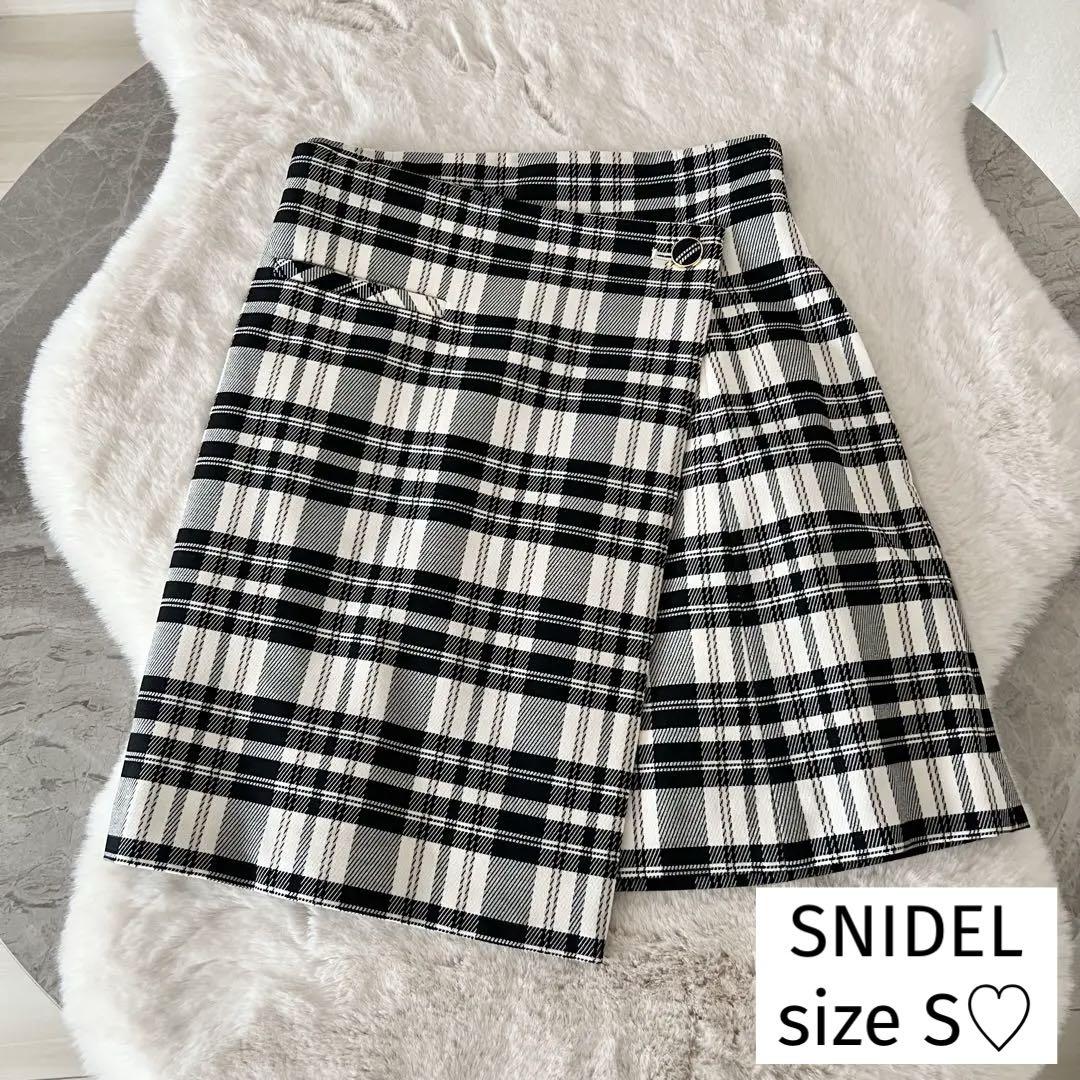snidel スナイデル ミニスカート チェック ホワイト ブラック