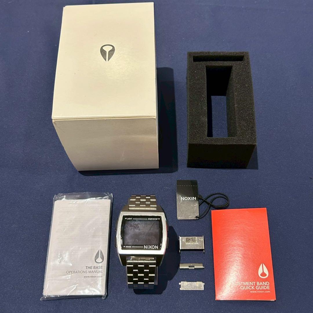 509 NIXON ニクソン HOME BASE 17L デジタル腕時計