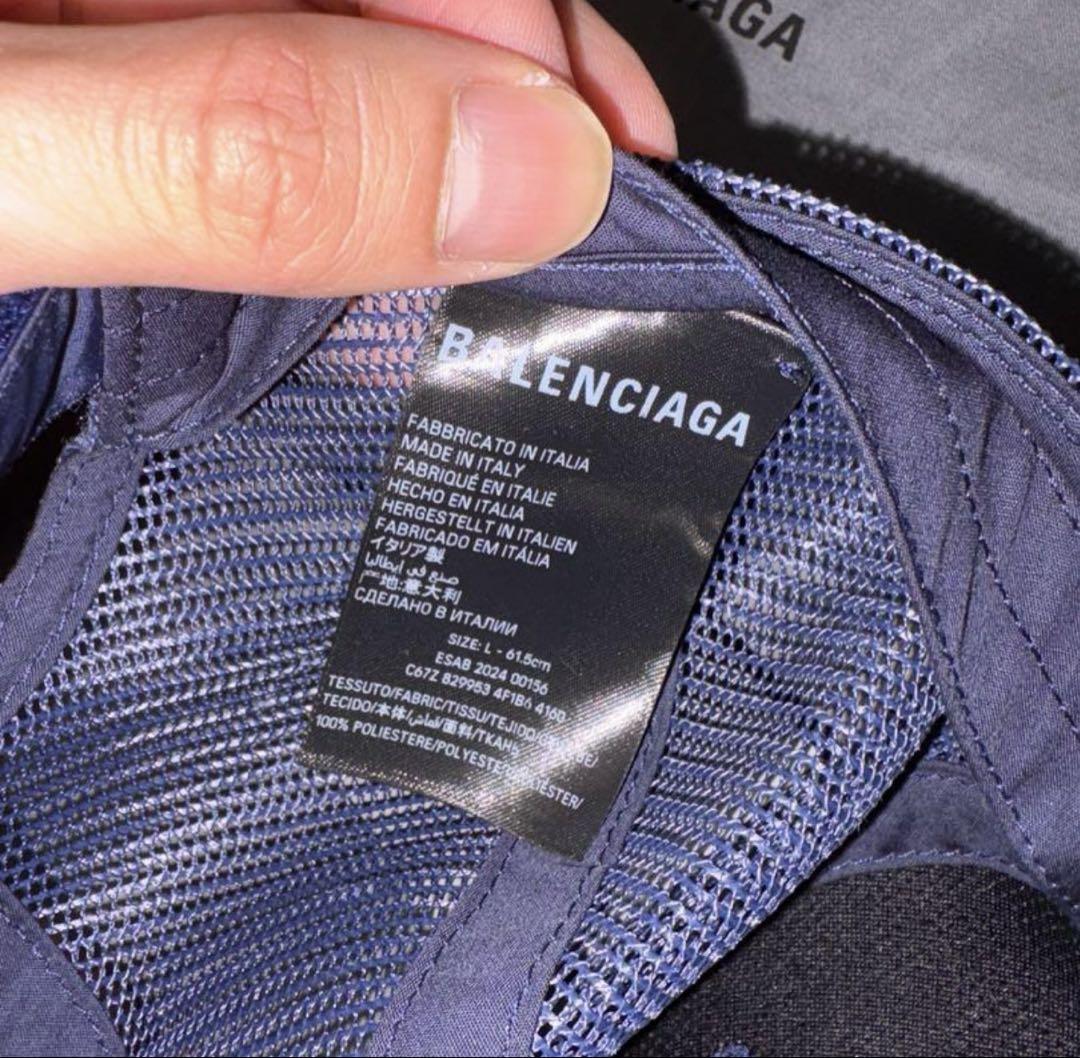 パンチング加工 TRUCKER キャップ BALENCIAGAメッシュキャップ