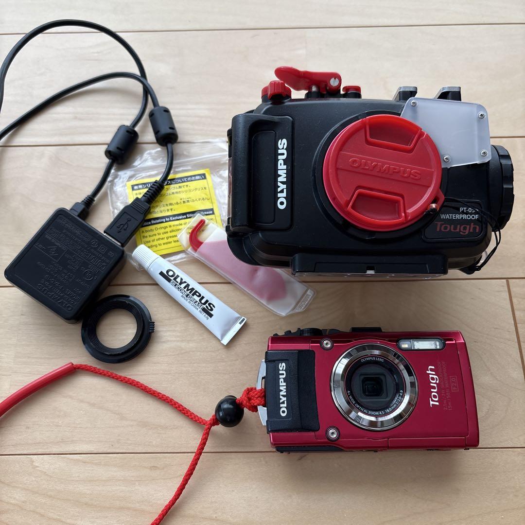 OLYMPUS Tough TG-3 レッド　水中カメラ