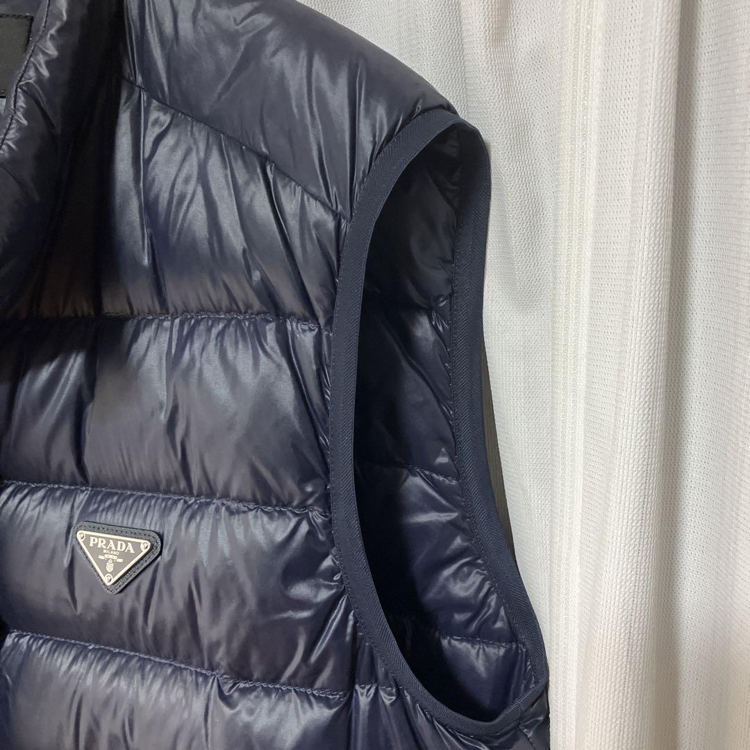 美品　PRADA プラダ　ダウンベスト