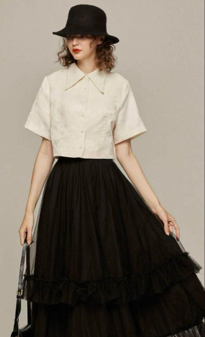 tnewties タグ付き新品　《まずは目隠しをしよう》ハーフスリーブ　トップス