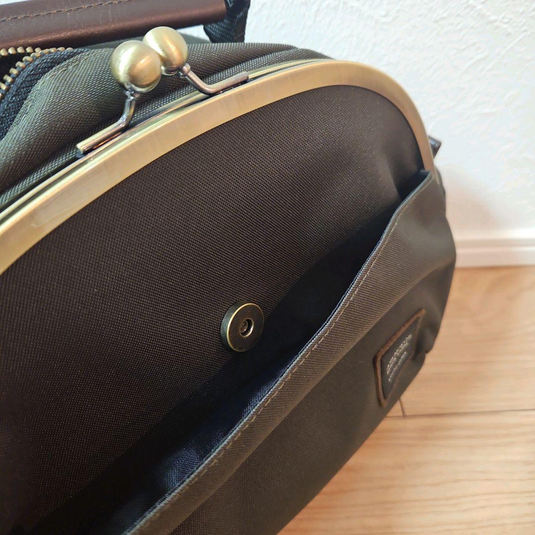 AYANOKOJI がま口ポシェット型ボディバッグ カーキ ショルダーバッグ