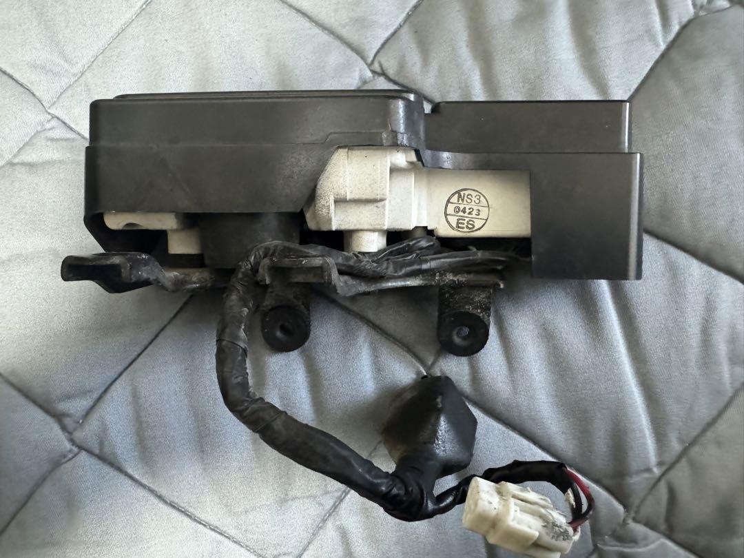 【稼働ジャンク品】Dトラッカー250 メーター