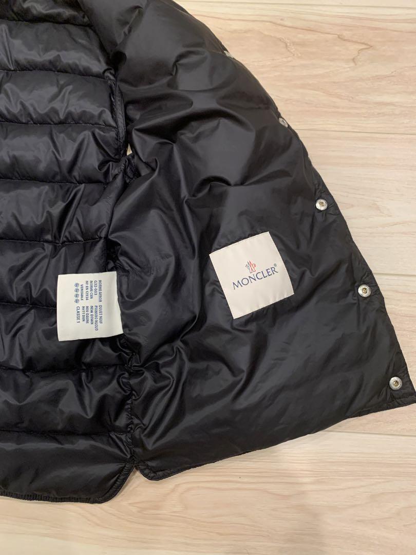 MONCLER ブラックダウンベスト