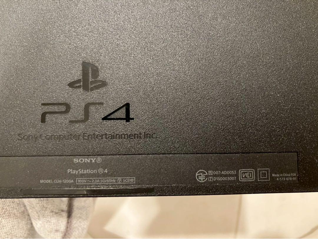 PS4 プレーステーション4 CHU-1200A 本体および付属品、ソフト3種
