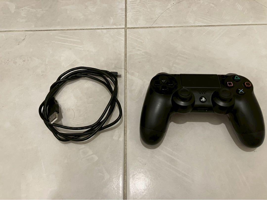 PS4 プレーステーション4 CHU-1200A 本体および付属品、ソフト3種
