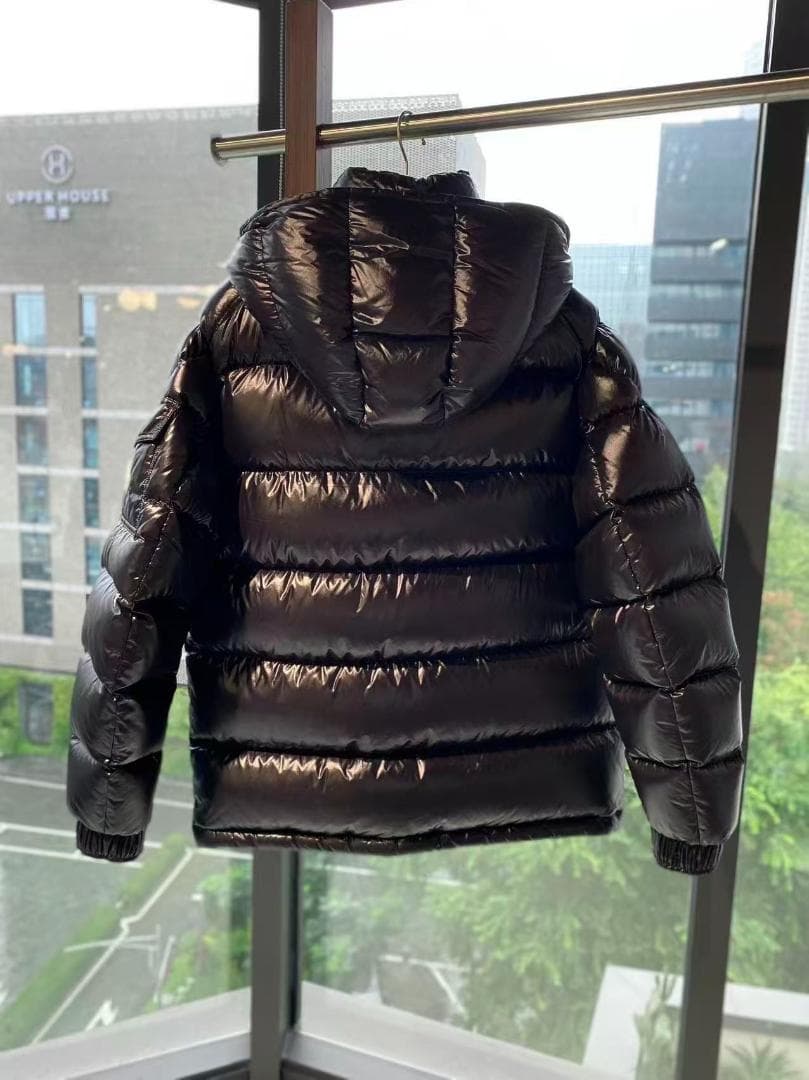 極美✨MONCLER黒のフード付きダウンジャケット~~~~ 極美✨MONCLER黒のフード付きダウンジャケット~~~~