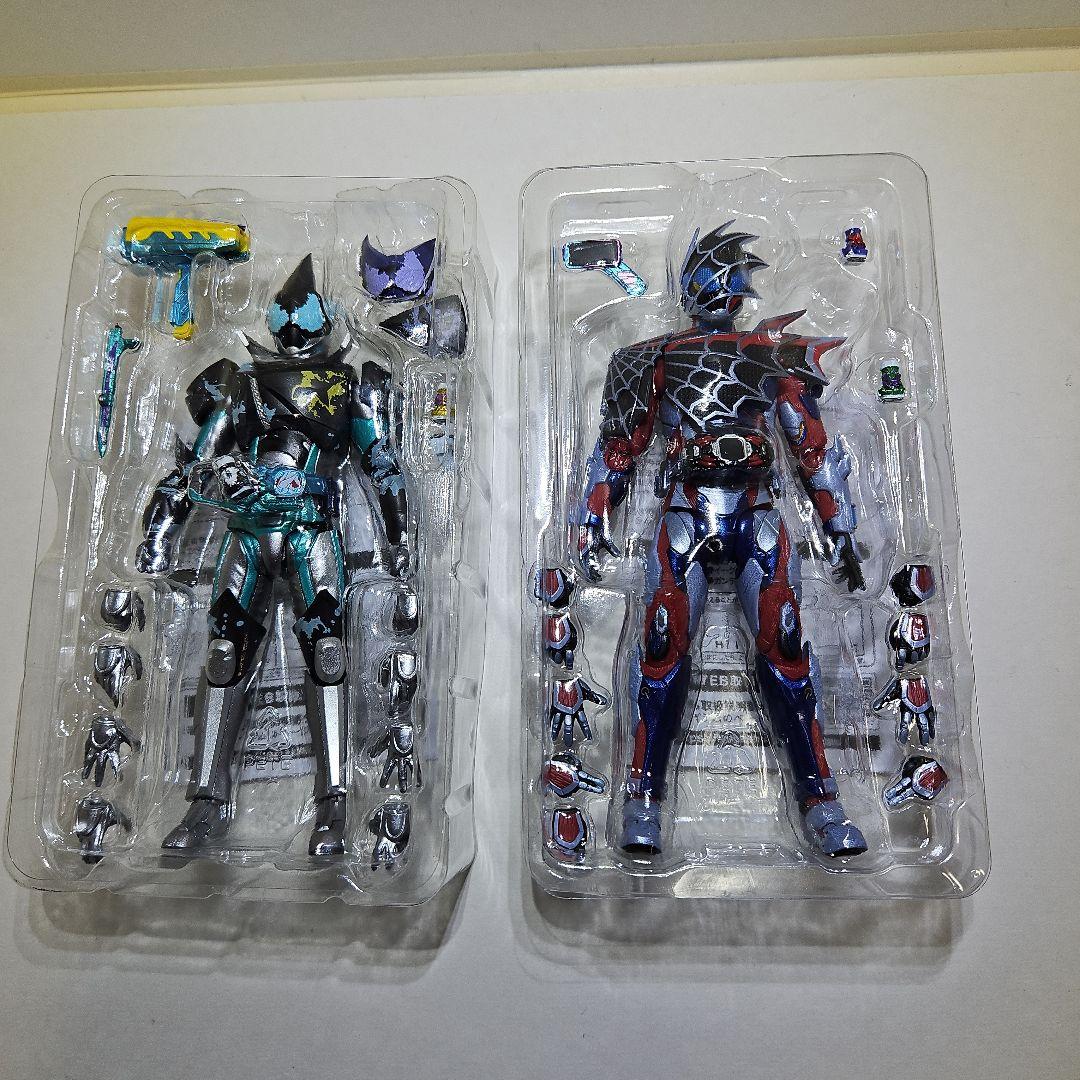 SHFiguarts 仮面ライダーエビル&デモンズ