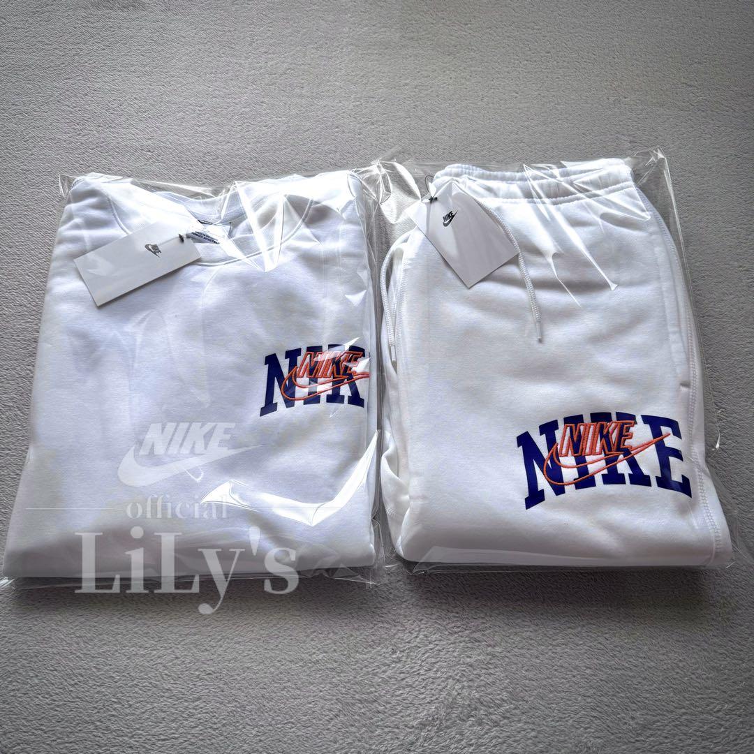 3新品　NIKE上下セットアップ　ＸＬサイズ　ホワイト　白　ロゴ刺繍　スウェット