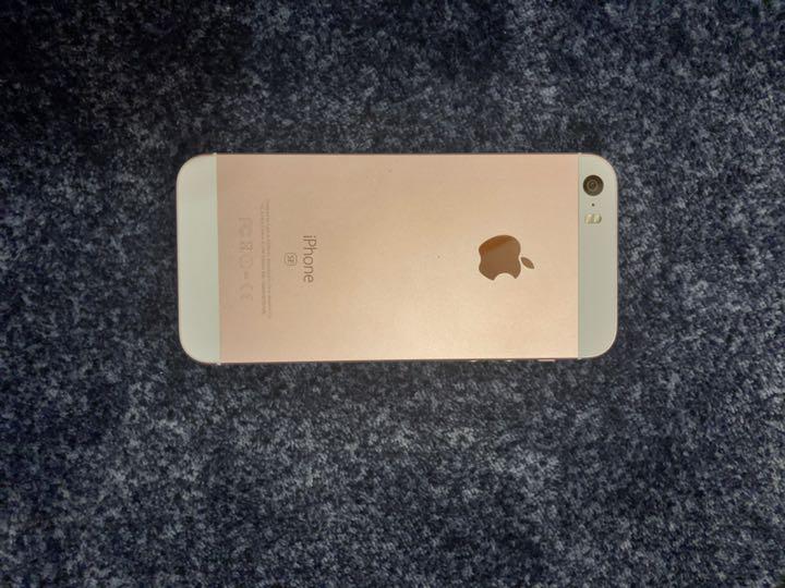 在庫正規品 iPhone se 第1世代 simフリー128GB 中古 i8Cum-m78500533880 最新作人気SALE