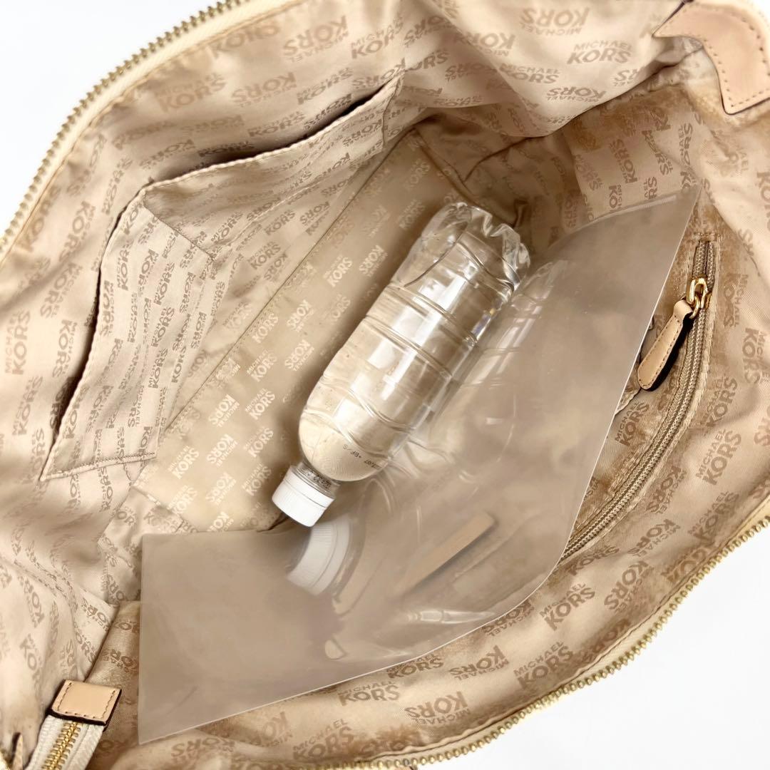 マイケルコース トートバッグ ロゴ ベージュ 白 ゴールド金具 A4