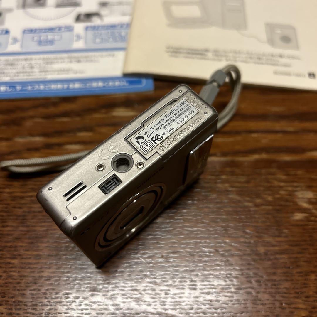 FUJIFILM フジフィルム FinePix F450 シルバー デジカメ - メルカリ