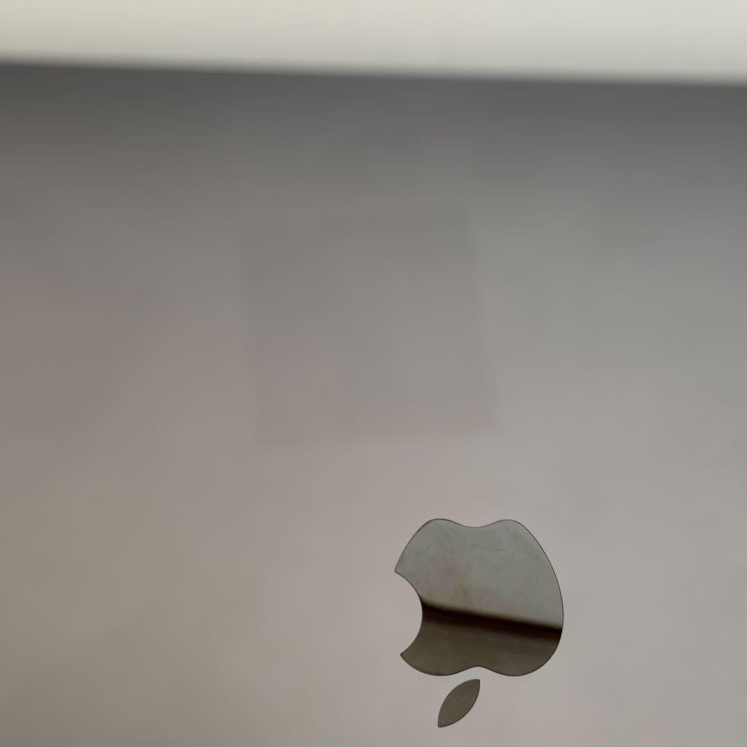 【ジャンク品】MacBook Air 2020年モデル 256GB(電源不良) 【ジャンク品】MacBook Air 2020年モデル 256GB(電源不良)