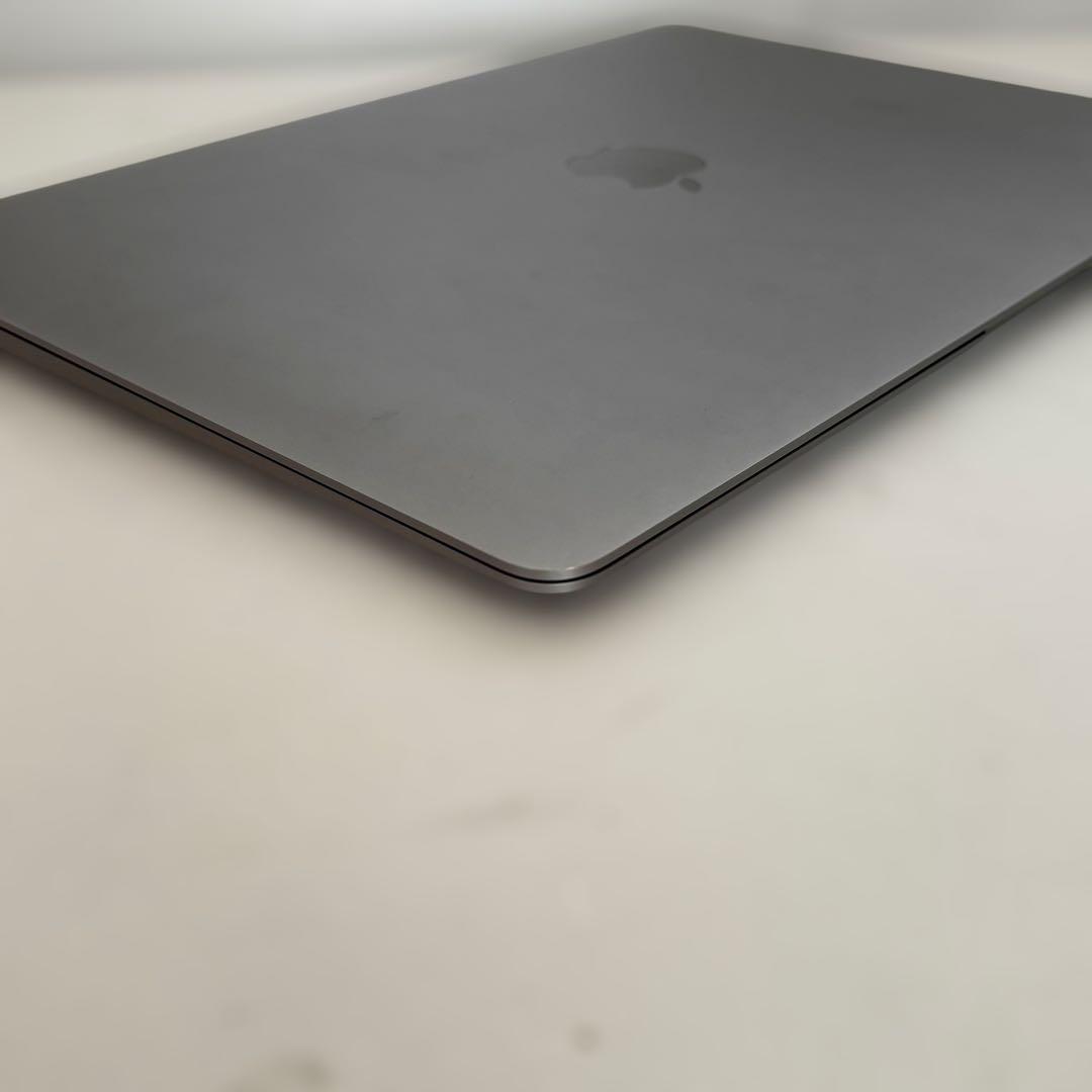 【ジャンク品】MacBook Air 2020年モデル 256GB(電源不良) 【ジャンク品】MacBook Air 2020年モデル 256GB(電源不良)