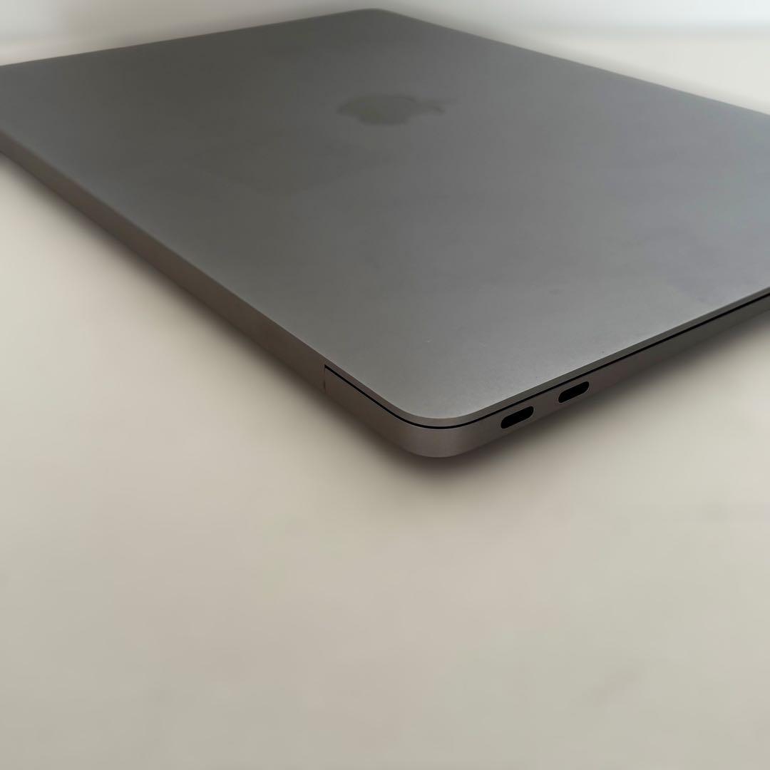 【ジャンク品】MacBook Air 2020年モデル 256GB(電源不良) 【ジャンク品】MacBook Air 2020年モデル 256GB(電源不良)