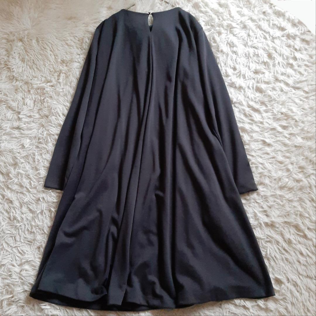 新品 『ドゥクラッセ』 (XL) ボリュームフリルフレアワンピース 裏地付き