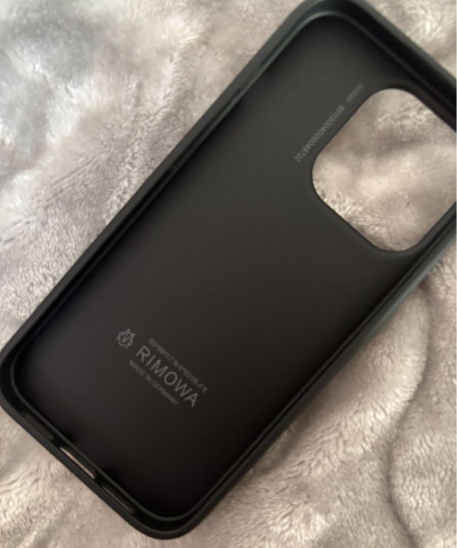 リモワ　iPhone15proケース