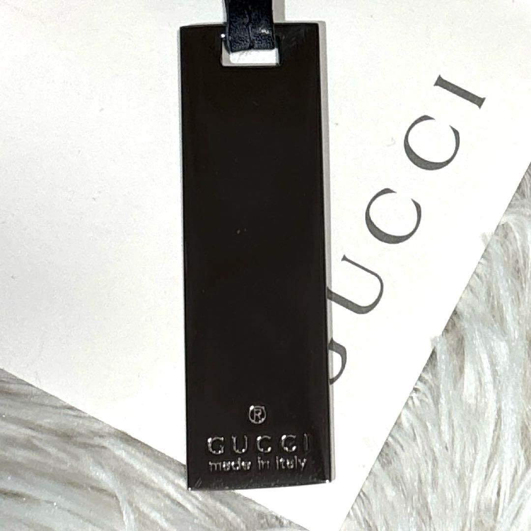 GUCCI グッチ キークロシェット レザー ブラック　プレート　キーリング